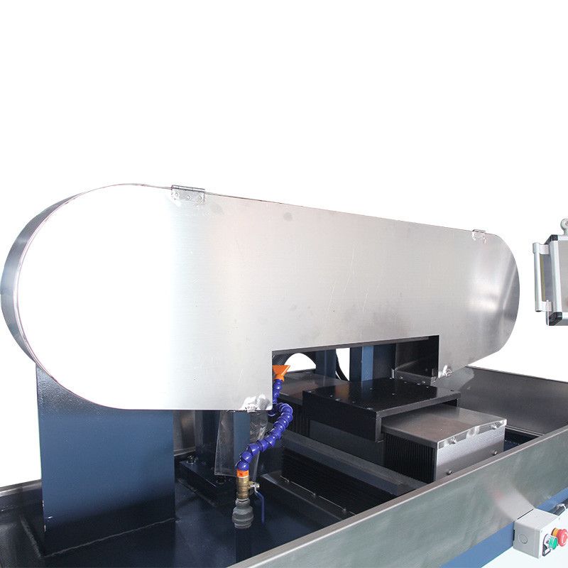 높은 효율성 습한 벨트 샌더 밀링 금속 CNC 프레싱 기계 2 축 CNC 표면 물 밀 와이어 드래잉 기계