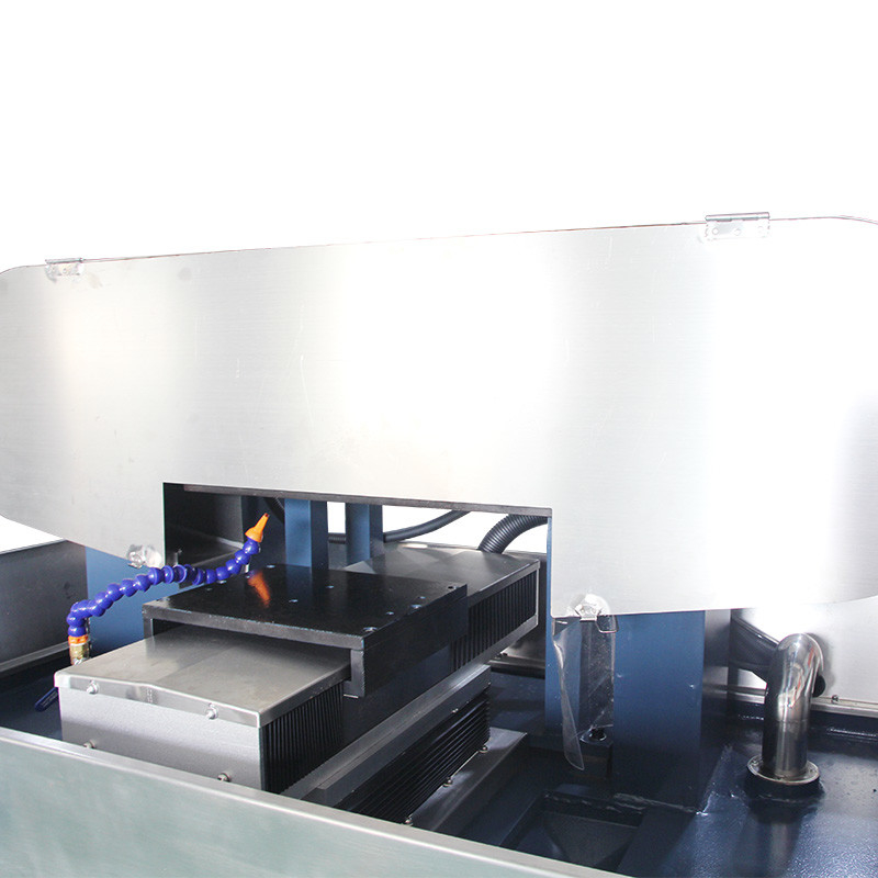 높은 효율성 습한 벨트 샌더 밀링 금속 CNC 프레싱 기계 2 축 CNC 표면 물 밀 와이어 드래잉 기계