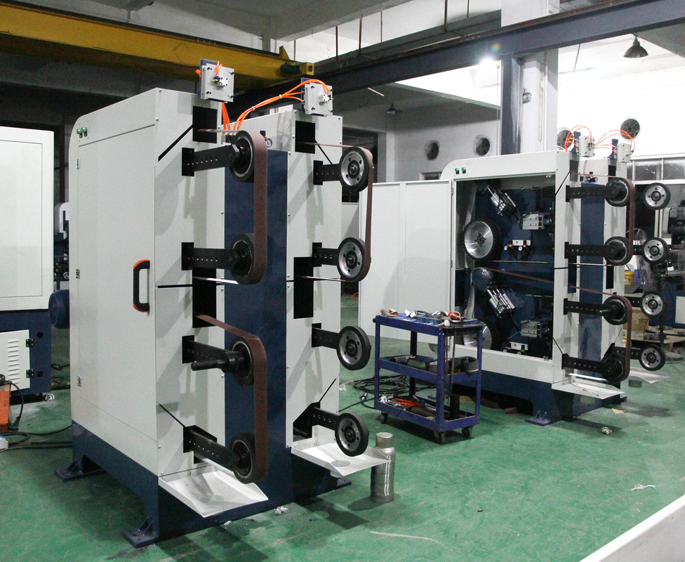 고효율 처리 산업 작동 Cnc 6 축 로봇 팔 자동 닦기 로봇 기계